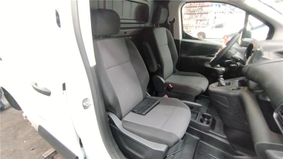 asiento delantero derecho toyota proace city 1.5 diesel (74kw)