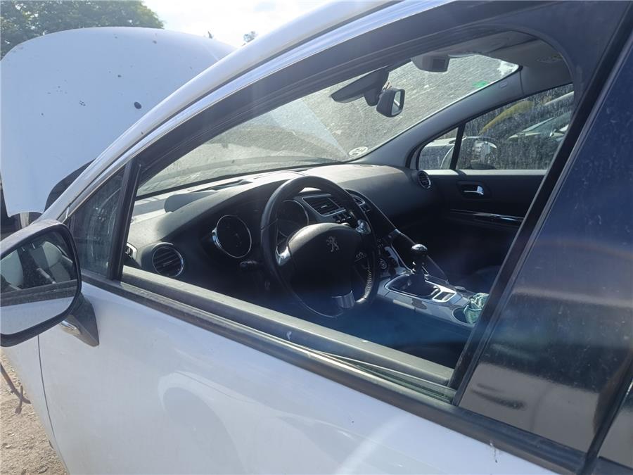 luna puerta delantera izquierda peugeot 3008 active