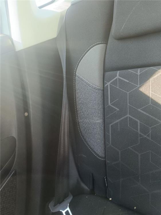 cinturon seguridad trasero izquierdo peugeot 2008 signature