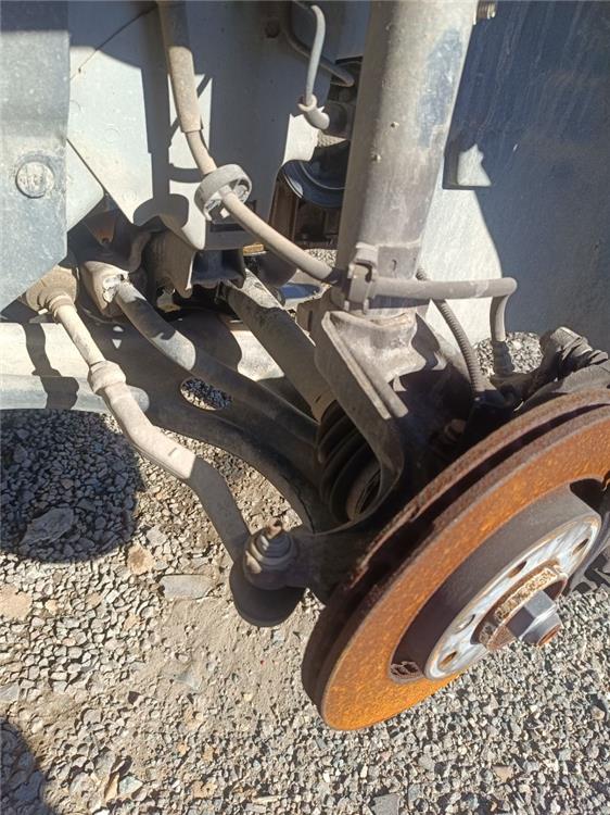 brazo suspension delantero derecho peugeot 2008 signature