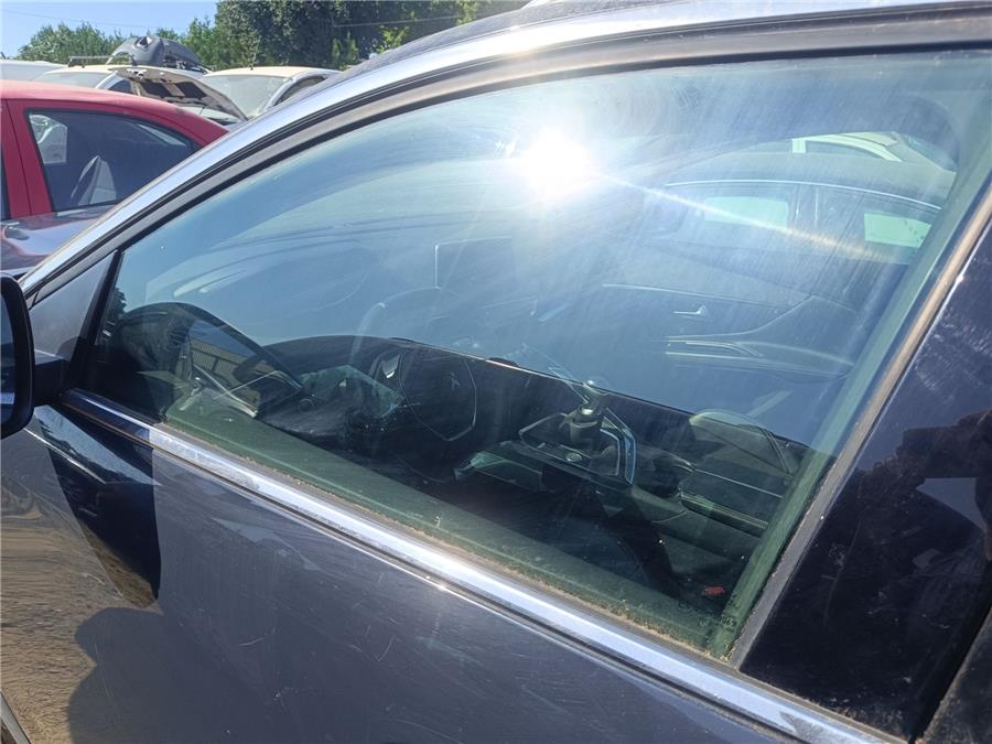 luna puerta delantera izquierda peugeot 3008 gt line