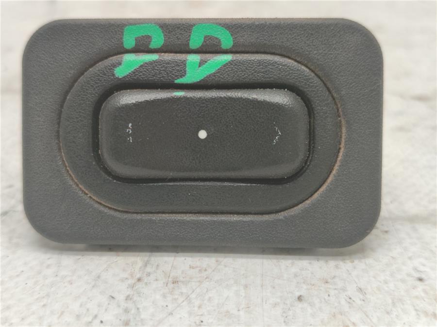 botonera puerta delantera derecha opel combo 1.7 16v cdti (101 cv)