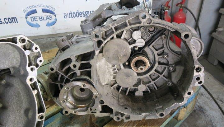 caja cambios manual volkswagen caddy (2k)(02.2004) *