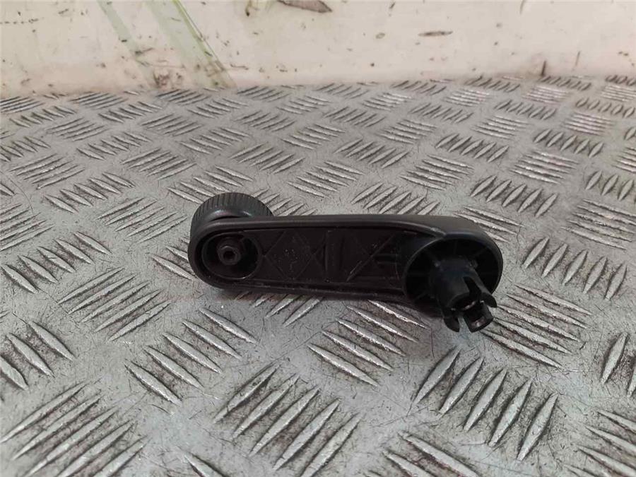 Manilla Elevalunas Delantero Derecho