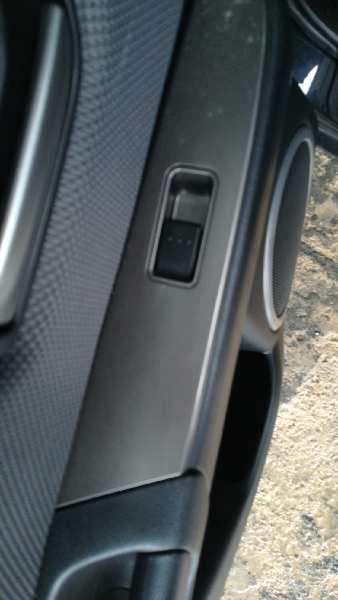 botonera puerta trasera izquierda mazda 3 berlina (bk) rf
