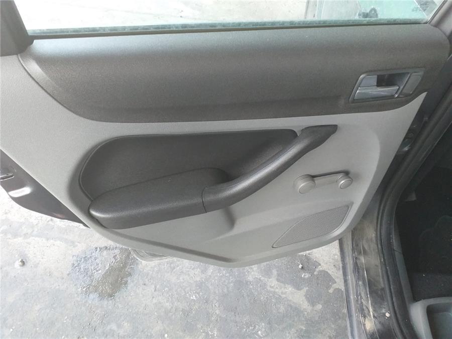 guarnecido puerta trasera izquierda ford focus berlina (cap) kkda
