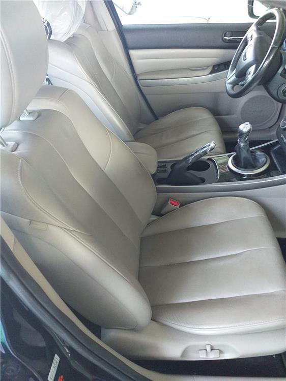 Mazda Algemeen SEAT BELT LEFT FRONT 2011