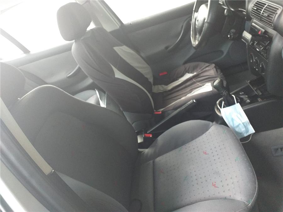 asiento delantero derecho seat toledo (1m2) akl