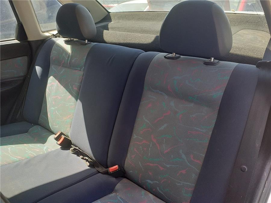 cinturon seguridad trasero izquierdo seat cordoba berlina (6k2) aex