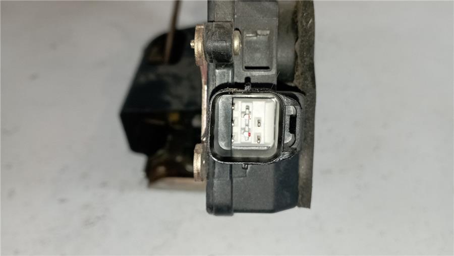 Cierre Electromagnetico Trasero KIA