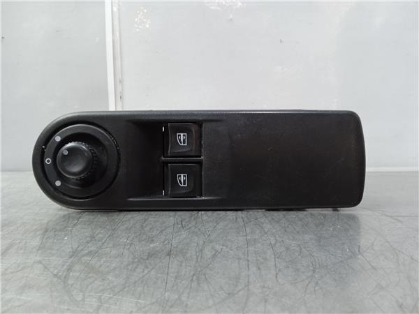 botonera puerta delantera izquierda renault clio iv 1.5 dci d fap (90 cv)