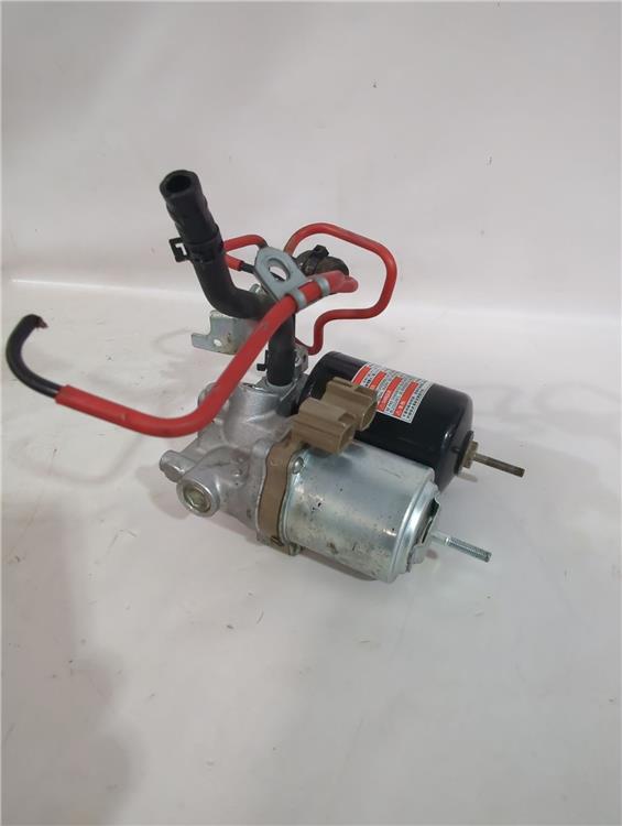 bomba freno toyota yaris (_p13_) 1.5 (nsp131_)