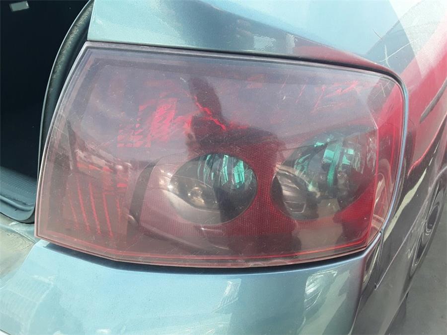 piloto trasero derecho peugeot 407 st confort pack