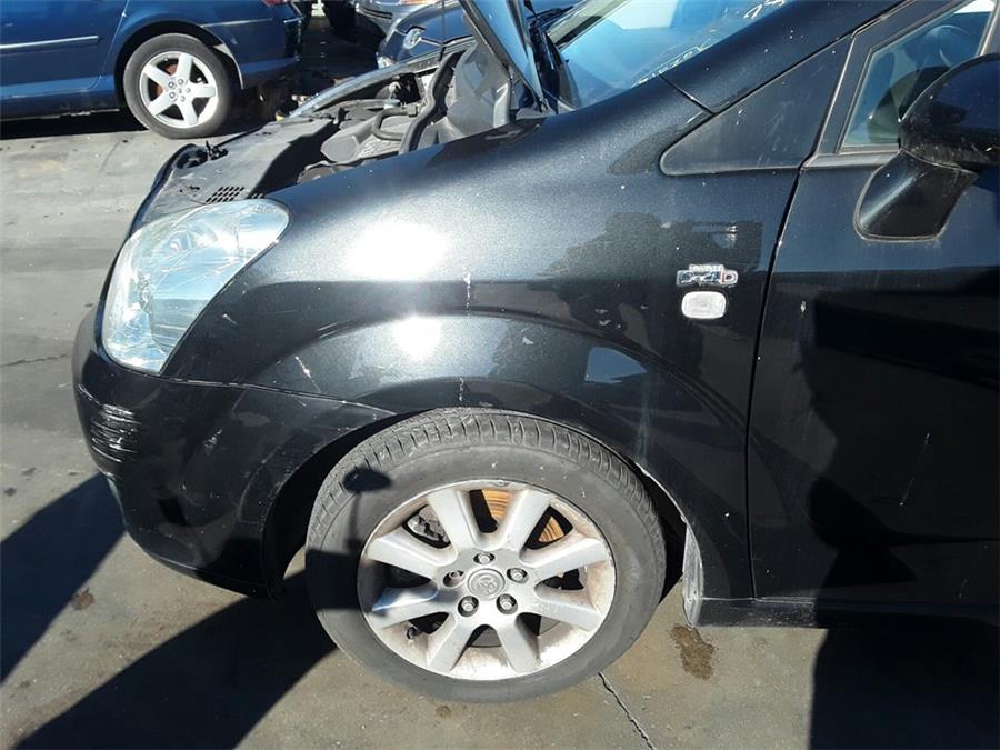 aleta delantera izquierda toyota corolla verso (r1) 2.0 d 4d luna