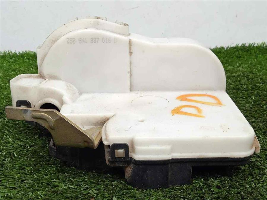 cerradura puerta delantera derecha volkswagen polo berlina (6n1) 1.0
