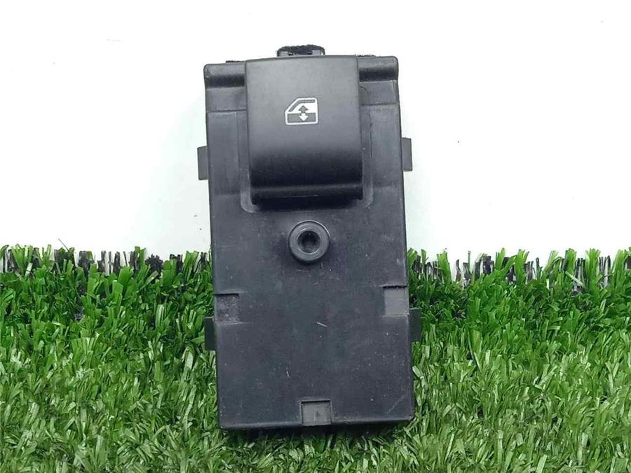 botonera puerta trasera derecha opel meriva b 1.4 16v turbo cat