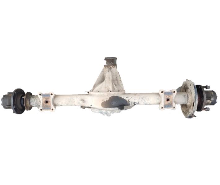 puente trasero nissan trade 2.8d