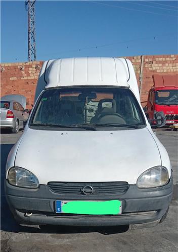 FOTO vehiculoopelcombo (corsa b)(1993->)