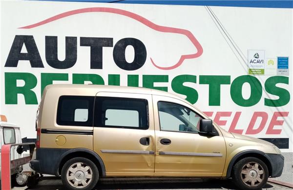FOTO vehiculoopelcombo (corsa c)(2001->)