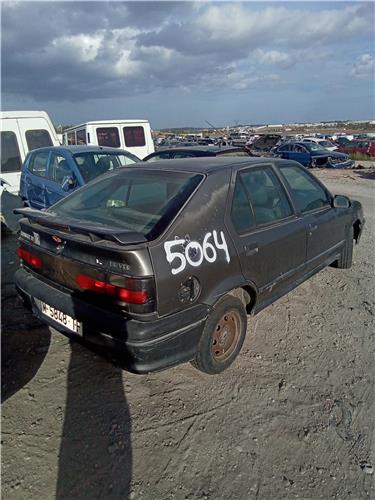 FOTO vehiculorenaultr 19 berl. con portón (b/c53)(1988->)