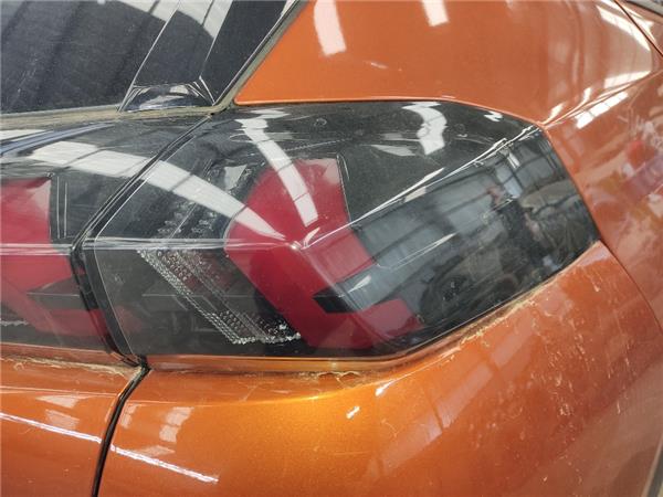 piloto trasero derecho peugeot 2008 p1 112019