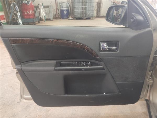 guarnecido puerta delantera izquierda ford mo