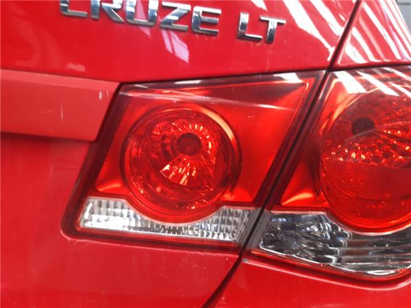piloto porton trasero derecho chevrolet cruze