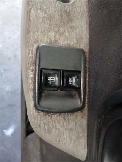 mando elevalunas dacia dokker 2012  15 ambian