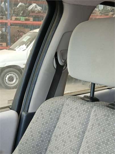 cinturon seguridad delantero derecho renault
