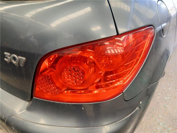 piloto trasero derecho peugeot 307 berlina s2