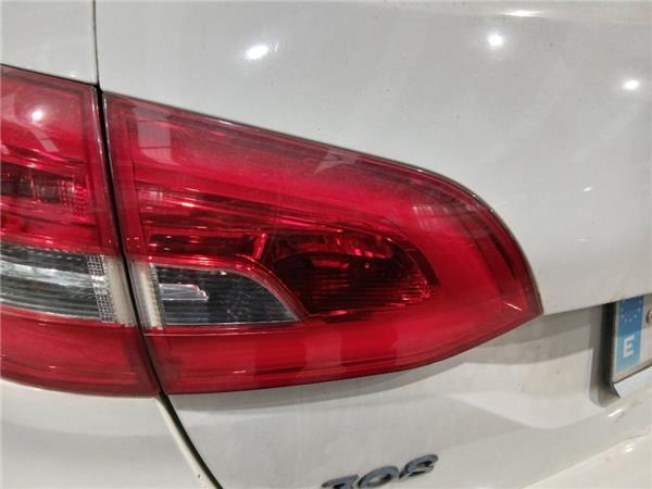 piloto porton trasero izquierdo peugeot 308 s