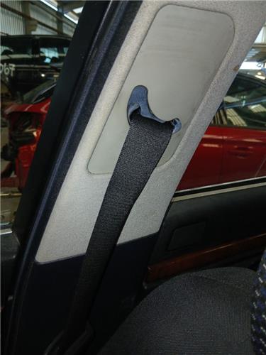 cinturon seguridad delantero derecho bmw seri