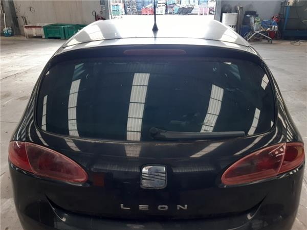 porton trasero seat leon 1p1 052005  20 tdi 1