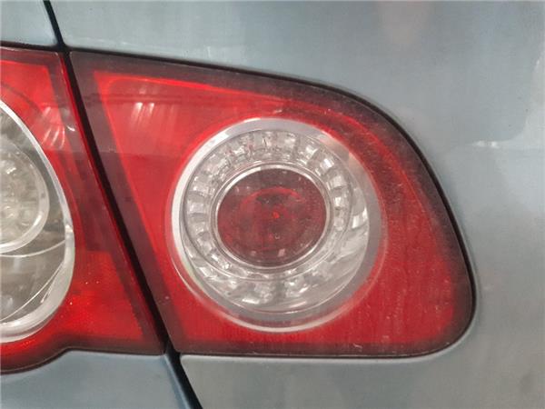 piloto porton trasero izquierdo volkswagen pa