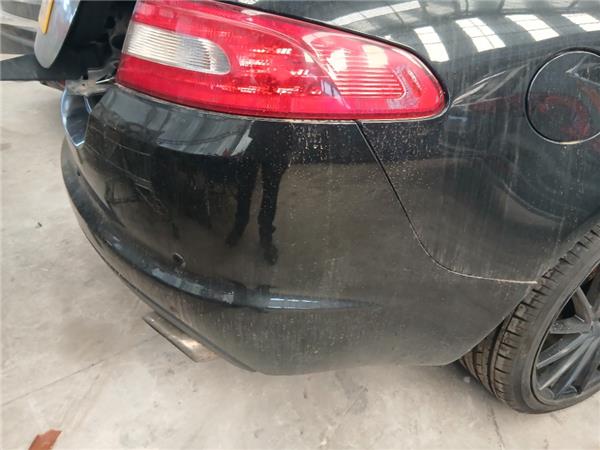 paragolpes trasero jaguar xf 2008  30 v6 dies