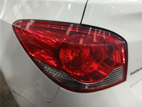 piloto trasero izquierdo chevrolet cruze 5 pu