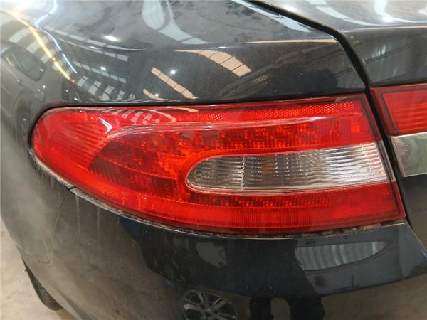 piloto trasero izquierdo jaguar xf 2008 30 v