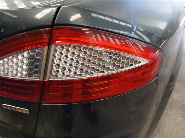 piloto trasero derecho ford mondeo iv sedan 2