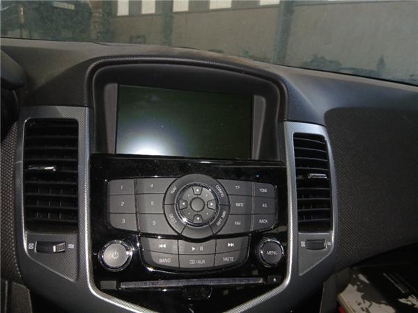 pantalla chevrolet cruze 5 puertas 2011 20 l