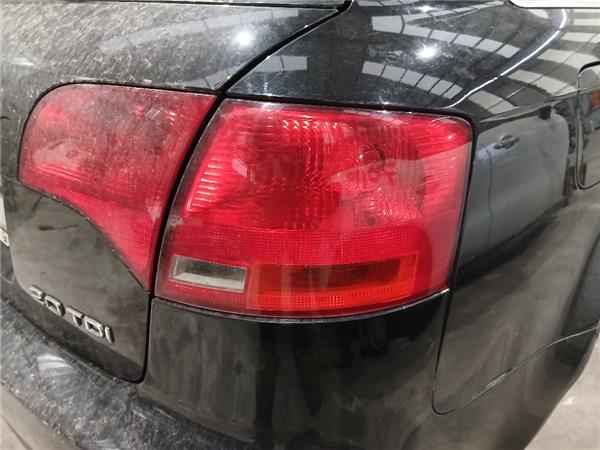 piloto trasero derecho audi a4 avant 8e 2004