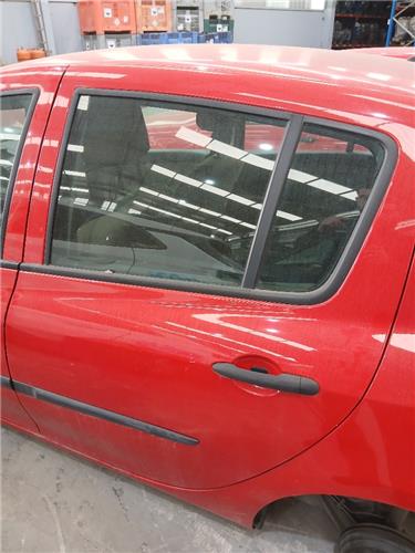 puerta trasera izquierda renault clio iii 200