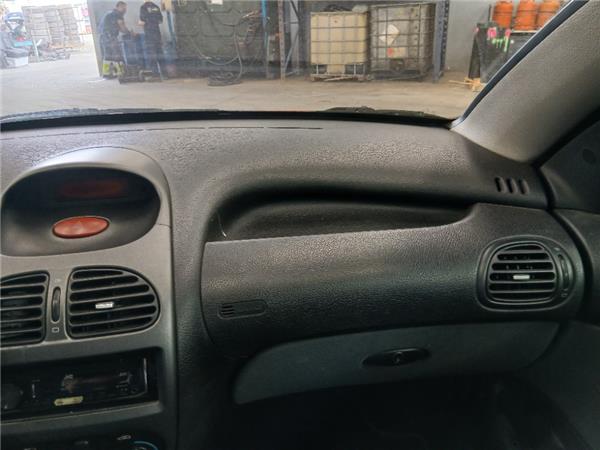salpicadero peugeot 206 cc cabrio coupe 2001