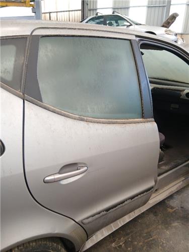 puerta trasera derecha mercedes benz clase a