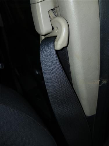 cinturon seguridad delantero izquierdo nissan