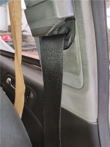 cinturon seguridad delantero izquierdo merced