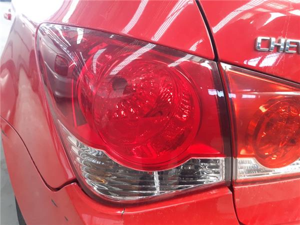 piloto trasero izquierdo chevrolet cruze 2009