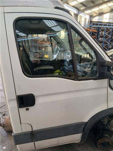 puerta delantera derecha iveco daily furgon 2