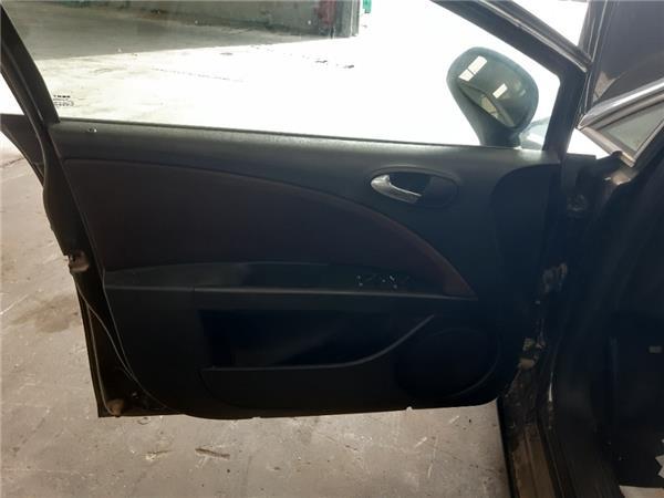 guarnecido puerta delantera izquierda seat le
