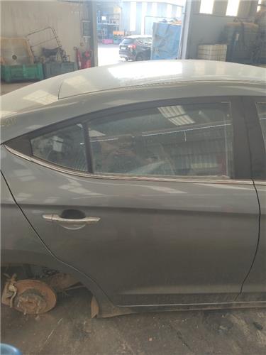 puerta trasera derecha hyundai elantra ad 201