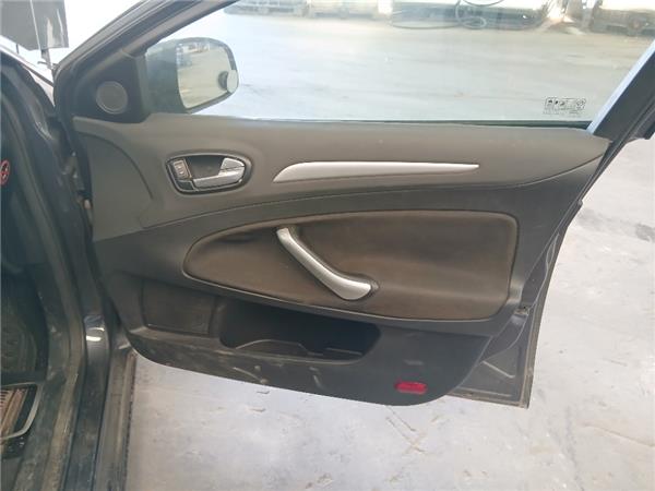 guarnecido puerta delantera derecha ford mond